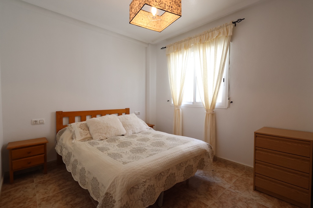 DÚPLEX ORIENTACIÓN SUR CON SOLÁRIUM, GARAJE Y PISCINA COMUNITARIA EN PUNTA PRIMA – LA CIÑUELICA