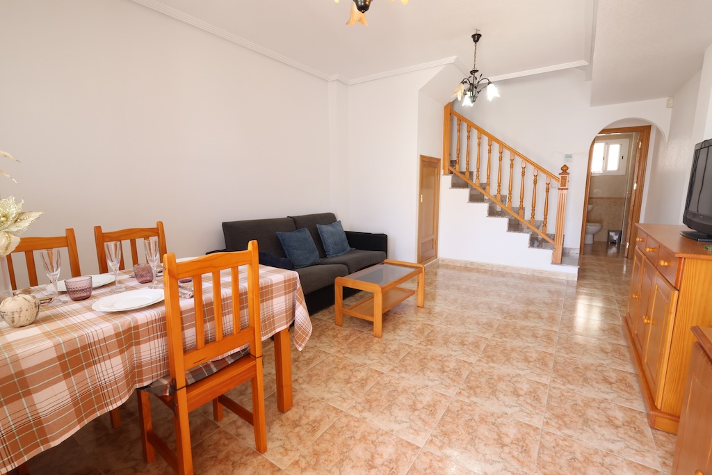 DÚPLEX ORIENTACIÓN SUR CON SOLÁRIUM, GARAJE Y PISCINA COMUNITARIA EN PUNTA PRIMA – LA CIÑUELICA