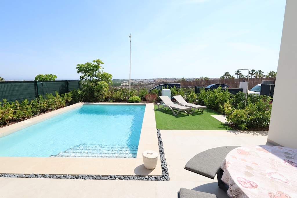 Vila en venda in Algorfa