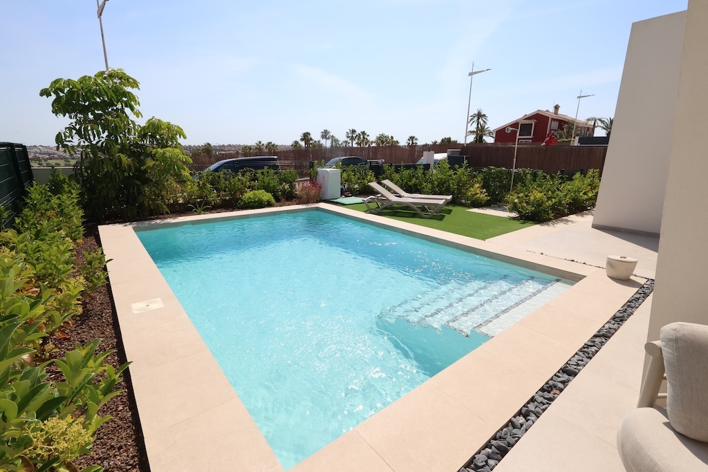 Vila en venda in Algorfa