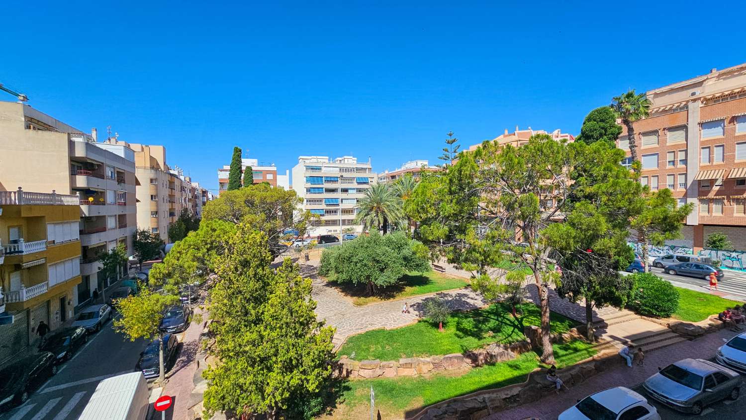 APARTAMENTO TOTALMENTE REFORMADO A 200 METROS DE PLAYA DEL CURA, ORIENTACIÓN SUR Y VISTAS DESPEJADAS