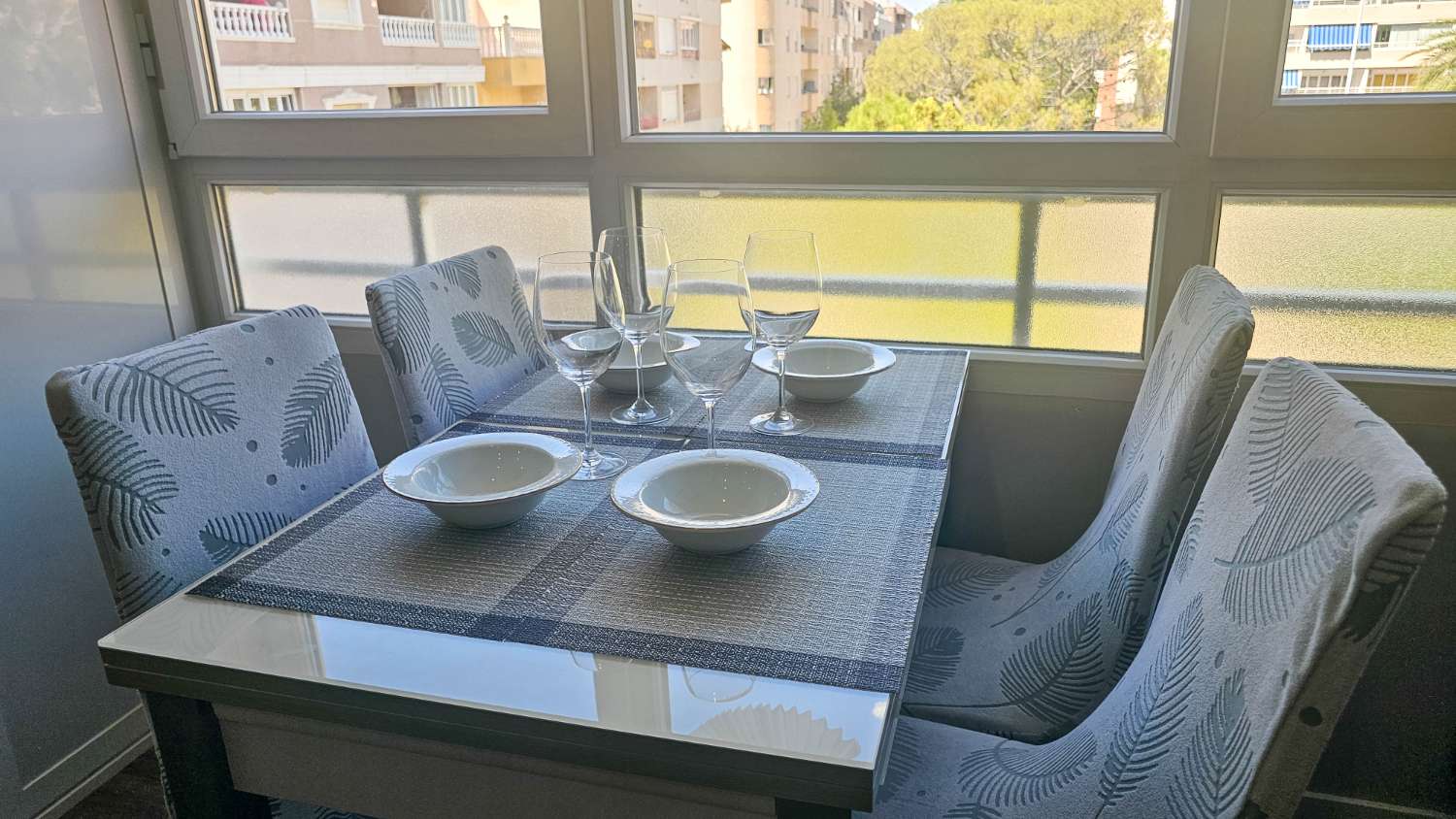 APARTAMENTO TOTALMENTE REFORMADO A 200 METROS DE PLAYA DEL CURA, ORIENTACIÓN SUR Y VISTAS DESPEJADAS