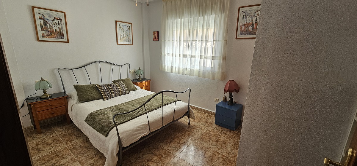 BUNGALOW DÚPLEX ORIENTACIÓN SUR CON SOLÁRIUM, JARDÍN, PISCINA Y PARKING COMUNITARIO
