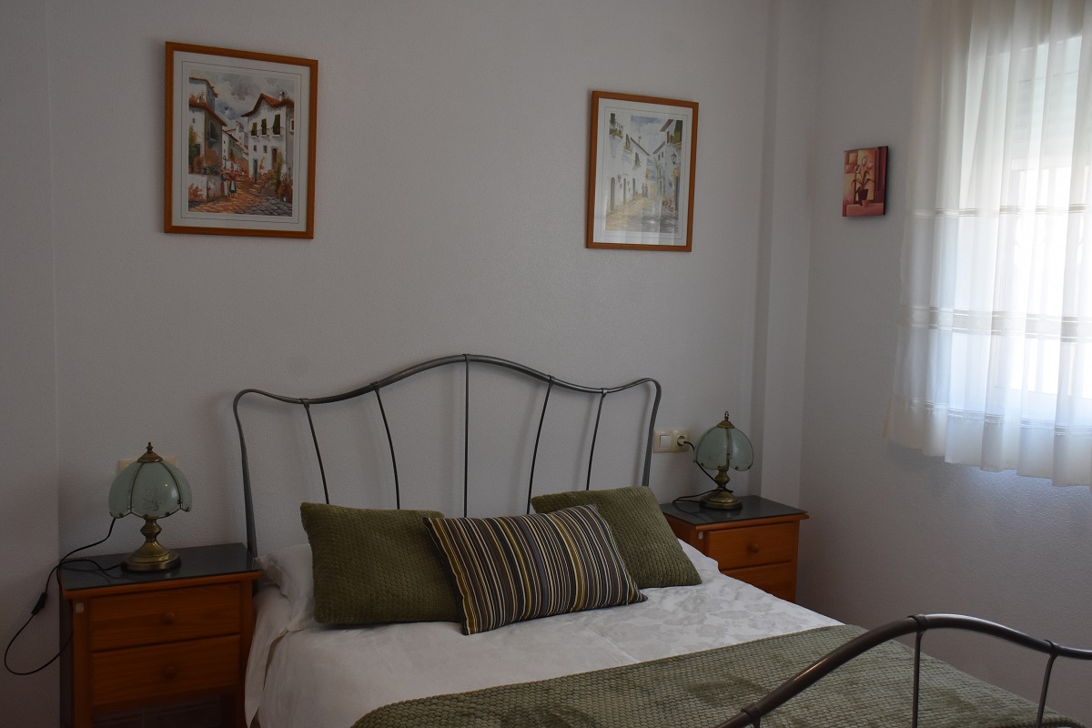 BUNGALOW DÚPLEX ORIENTACIÓN SUR CON SOLÁRIUM, JARDÍN, PISCINA Y PARKING COMUNITARIO
