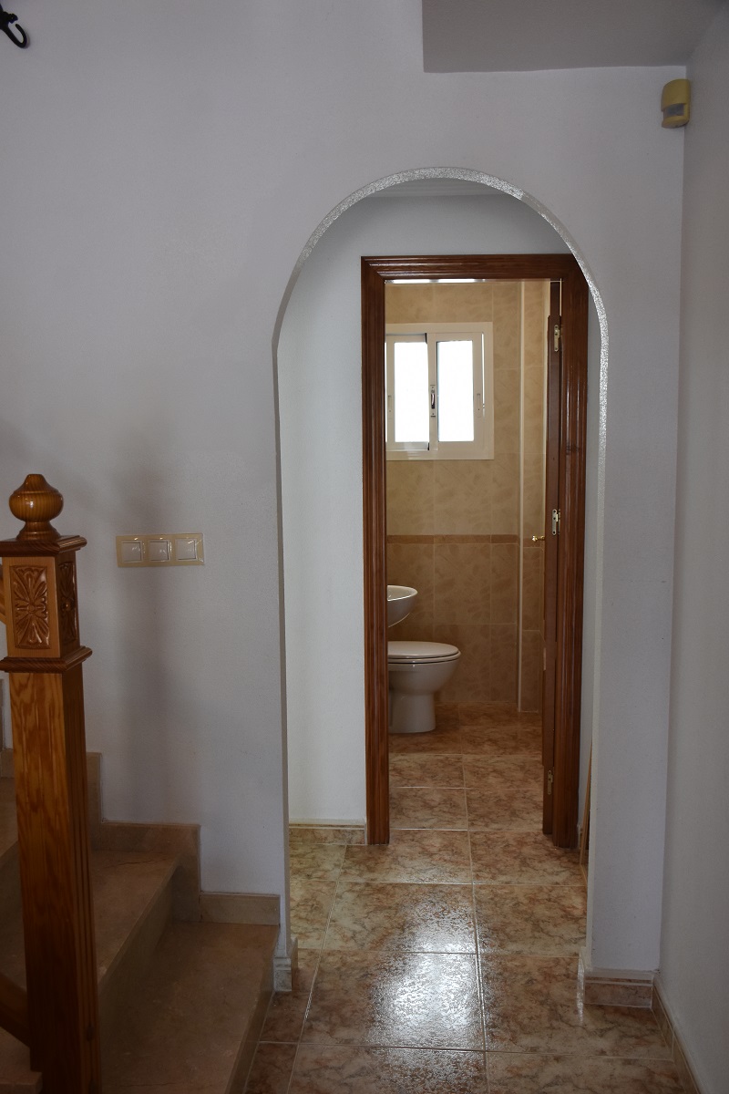 BUNGALOW DÚPLEX ORIENTACIÓN SUR CON SOLÁRIUM, JARDÍN, PISCINA Y PARKING COMUNITARIO