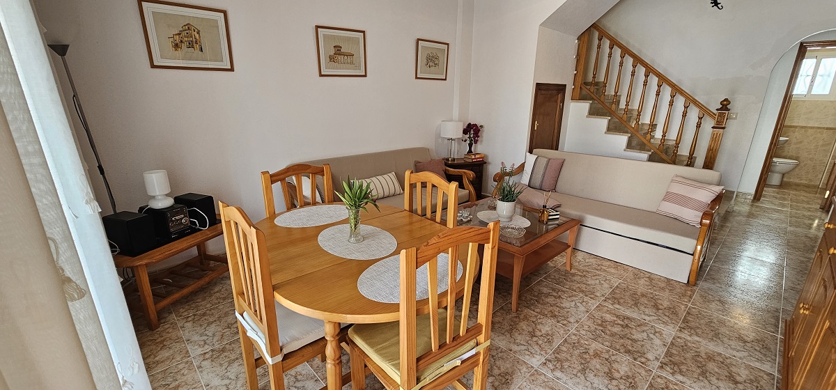 BUNGALOW DÚPLEX ORIENTACIÓN SUR CON SOLÁRIUM, JARDÍN, PISCINA Y PARKING COMUNITARIO