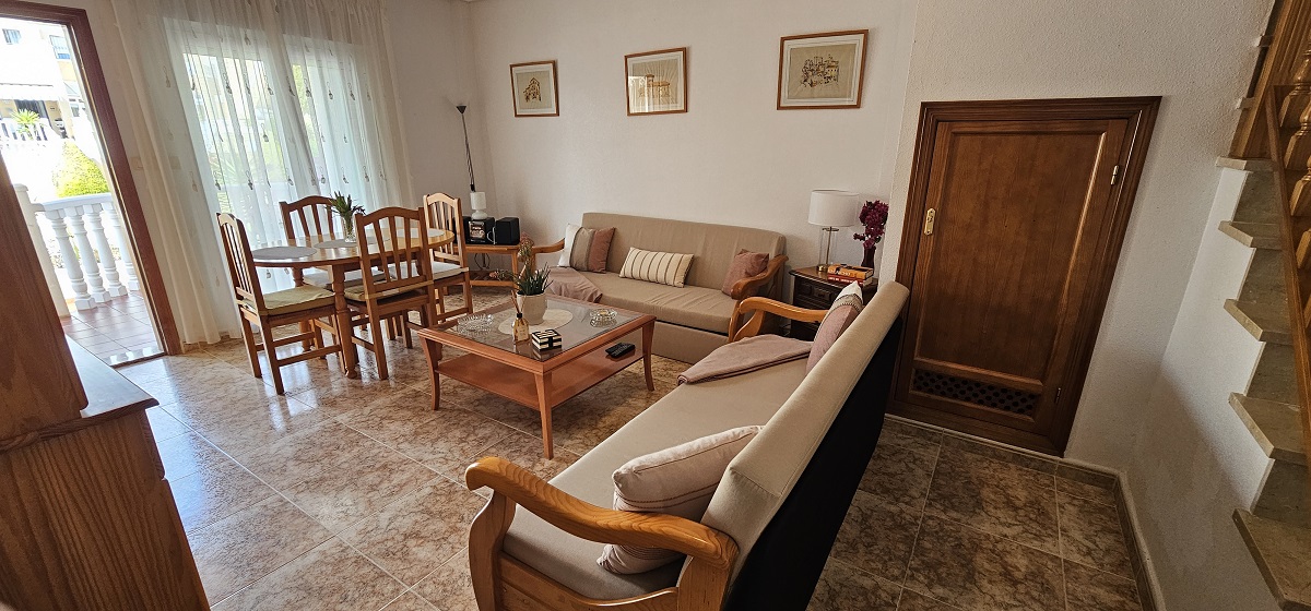 BUNGALOW DÚPLEX ORIENTACIÓN SUR CON SOLÁRIUM, JARDÍN, PISCINA Y PARKING COMUNITARIO