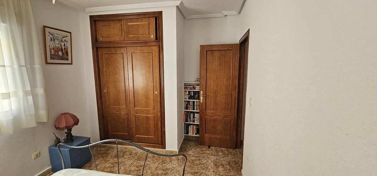 BUNGALOW DÚPLEX ORIENTACIÓN SUR CON SOLÁRIUM, JARDÍN, PISCINA Y PARKING COMUNITARIO
