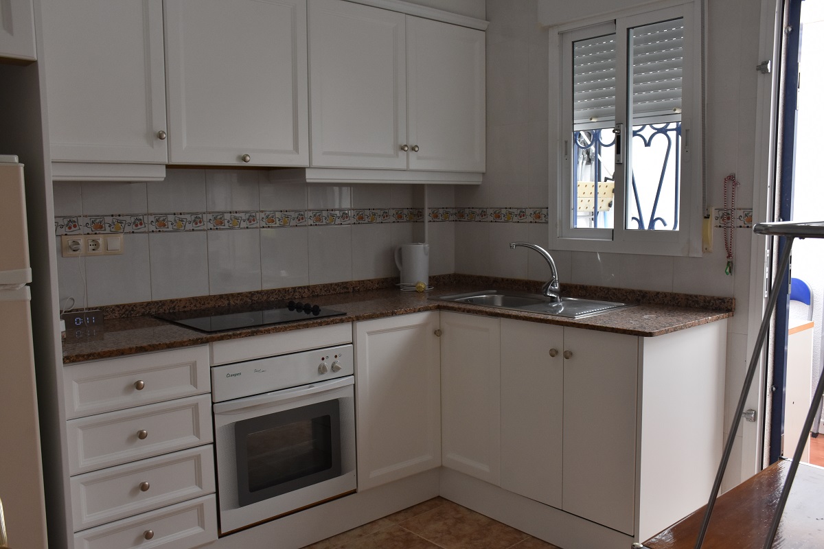 BUNGALOW DÚPLEX ORIENTACIÓN SUR CON SOLÁRIUM, JARDÍN, PISCINA Y PARKING COMUNITARIO