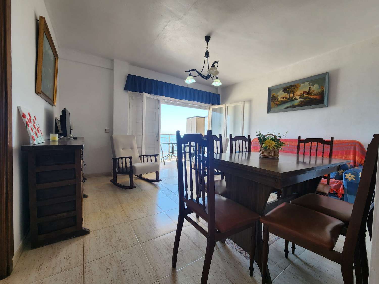 APARTAMENTO EN PRIMERA LÍNEA DE PLAYA EN LA MATA CON ESPECTACULARES VISTAS AL MAR Y PARKING COMUNITARIO