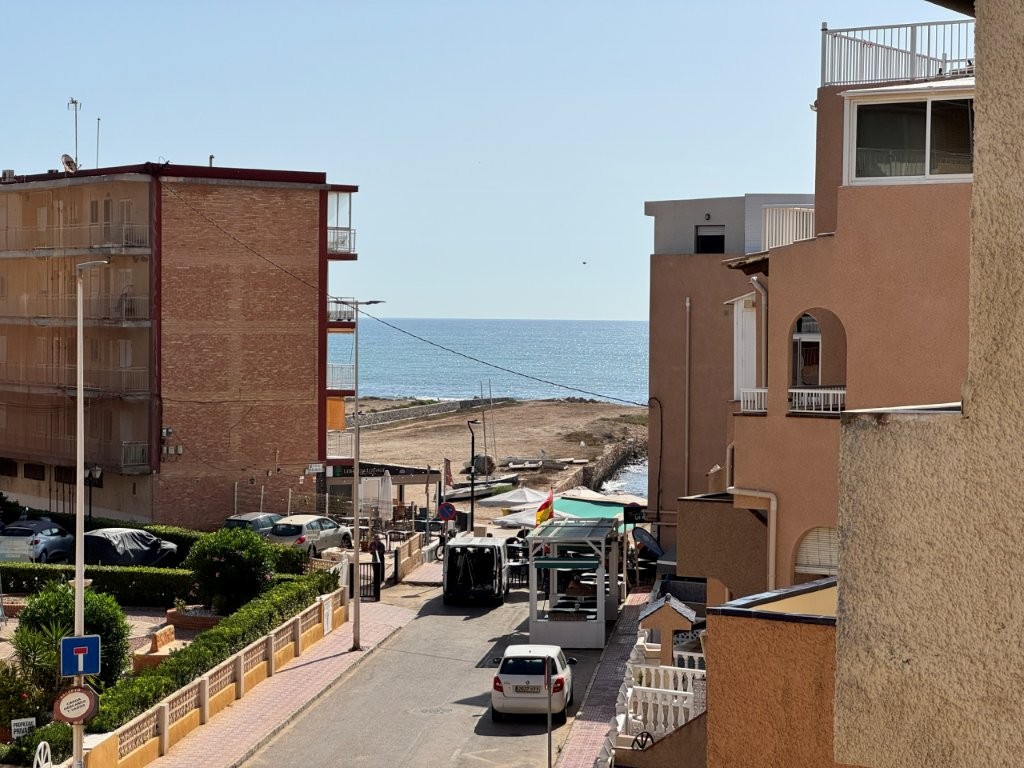 DÚPLEX CON VISTAS AL MAR A SOLO 100 METROS DE LA PLAYA EN EL CENTRO DE LA MATA