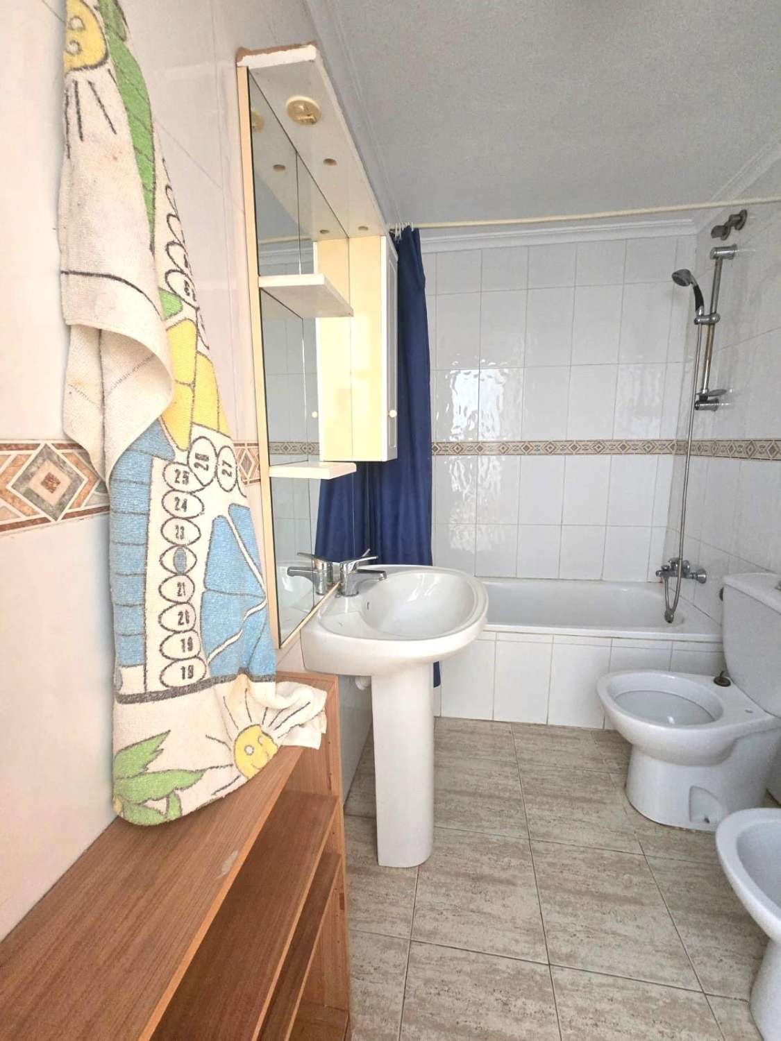 APARTAMENTO CON TERRAZA, ASCENSOR Y A SOLO 10 MINUTOS DE LAS PLAYAS DE LOS LOCOS Y DEL CURA