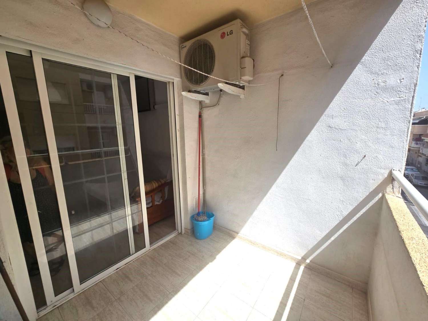 APARTAMENTO CON TERRAZA, ASCENSOR Y A SOLO 10 MINUTOS DE LAS PLAYAS DE LOS LOCOS Y DEL CURA