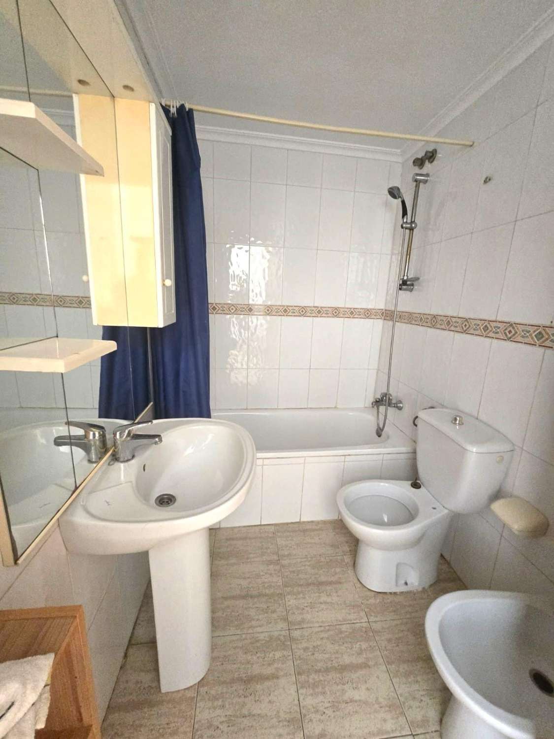 APARTAMENTO CON TERRAZA, ASCENSOR Y A SOLO 10 MINUTOS DE LAS PLAYAS DE LOS LOCOS Y DEL CURA