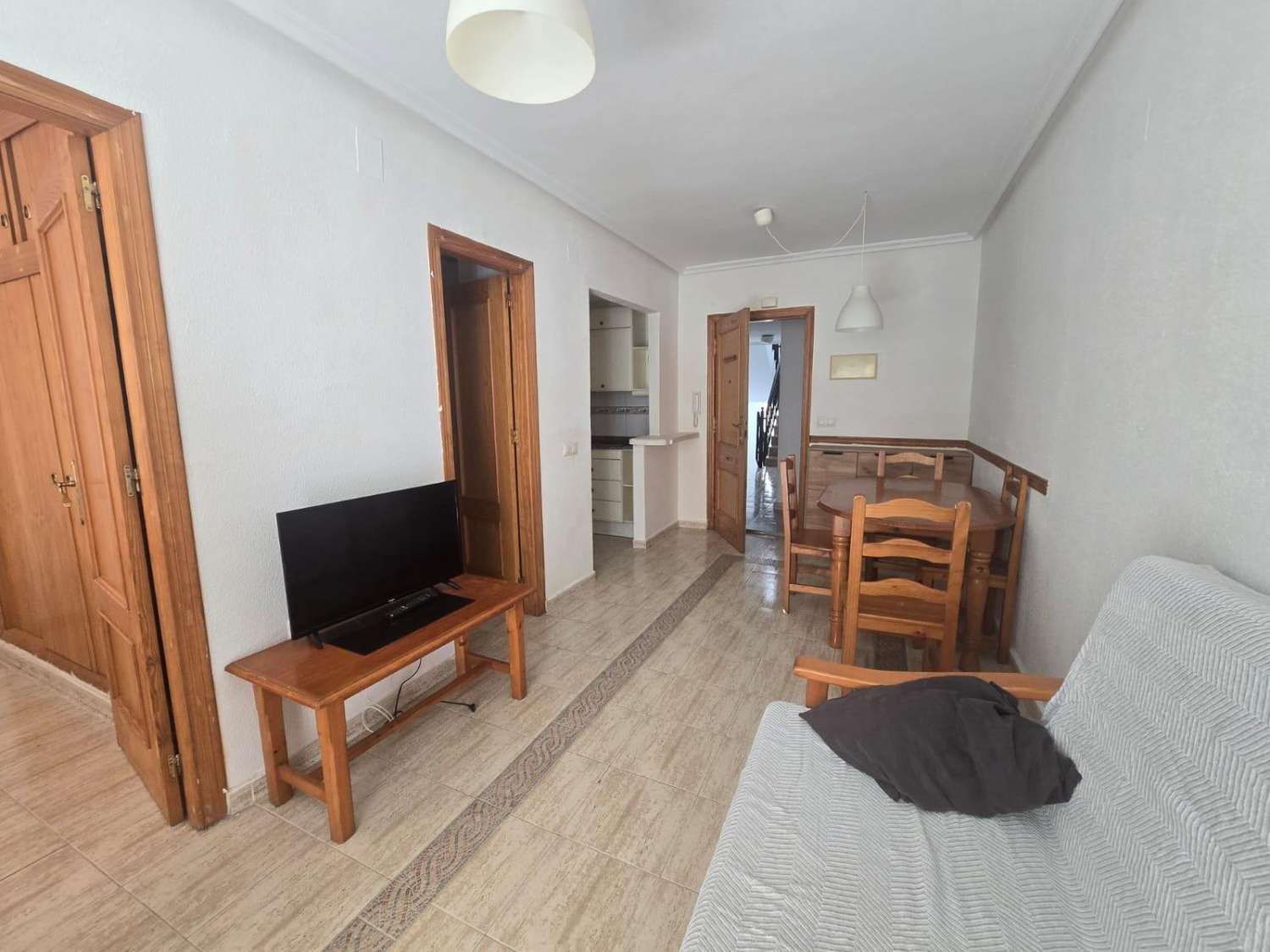 APARTAMENTO CON TERRAZA, ASCENSOR Y A SOLO 10 MINUTOS DE LAS PLAYAS DE LOS LOCOS Y DEL CURA