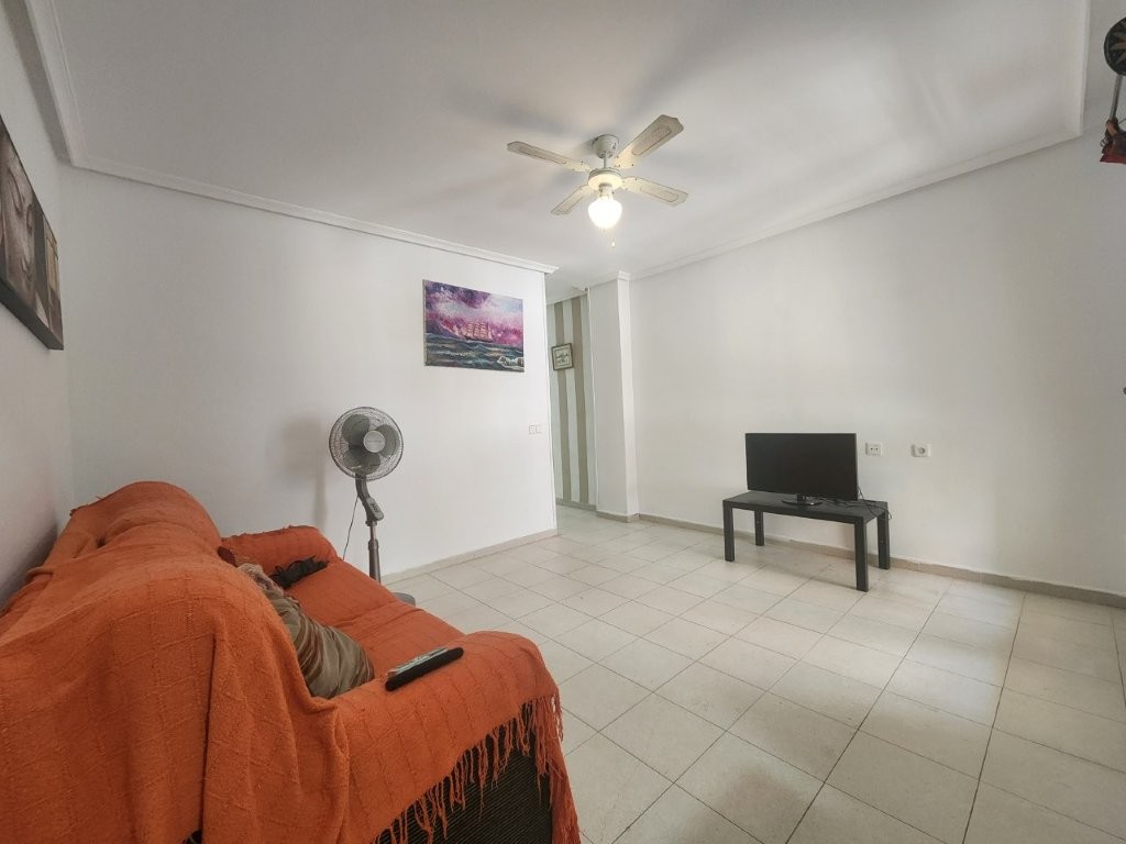 APARTAMENTO CON VISTAS LATERALES AL MAR, PISCINA Y TERRAZA A SOLO 300 METROS DE LA PLAYA DEL ACEQUIÓN