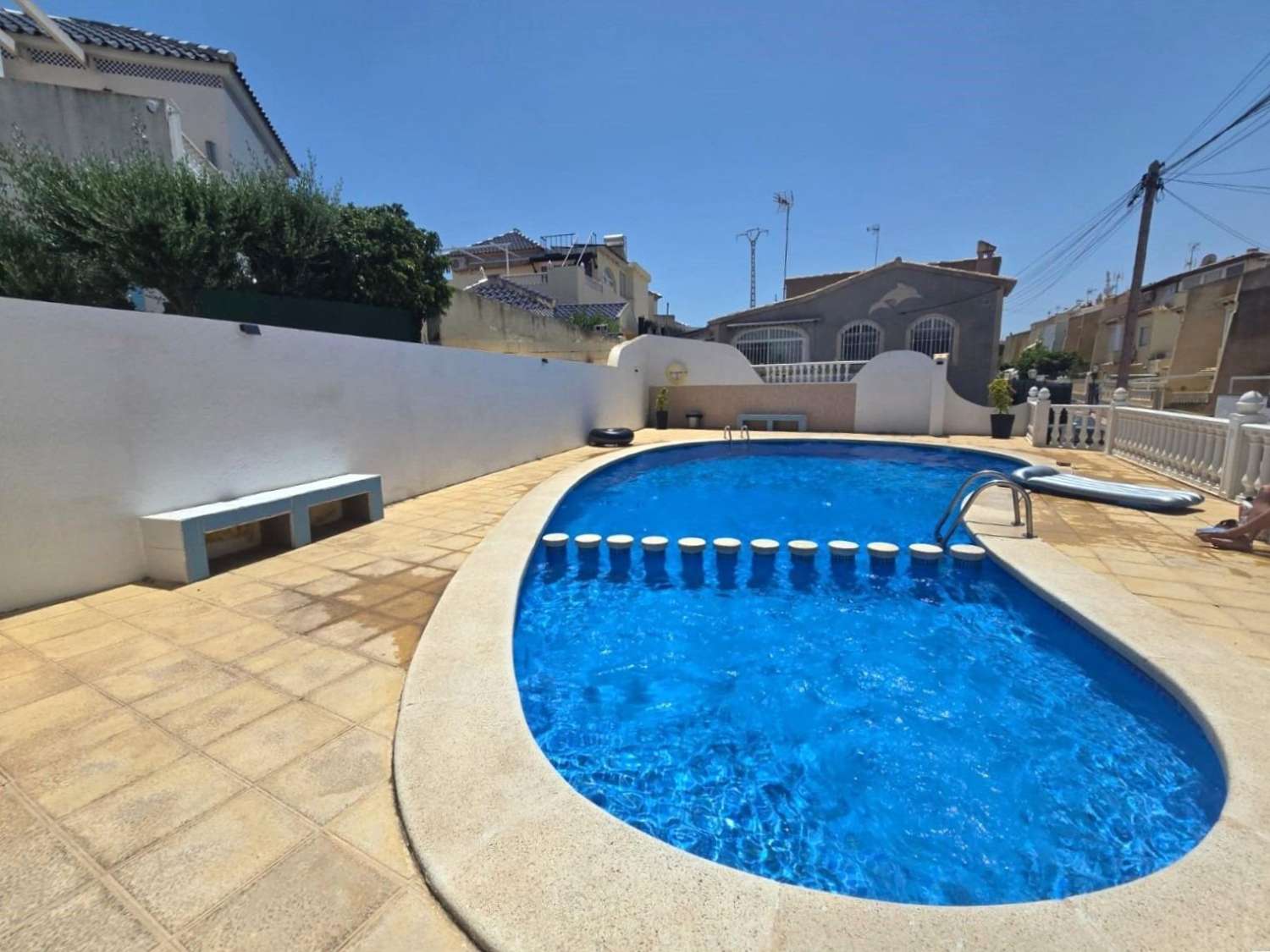 ESPECTACULAR DÚPLEX DE 3 PLANTAS CON 2 TERRAZAS, SOLÁRIUM Y PISCINA EN LOS BALCONES