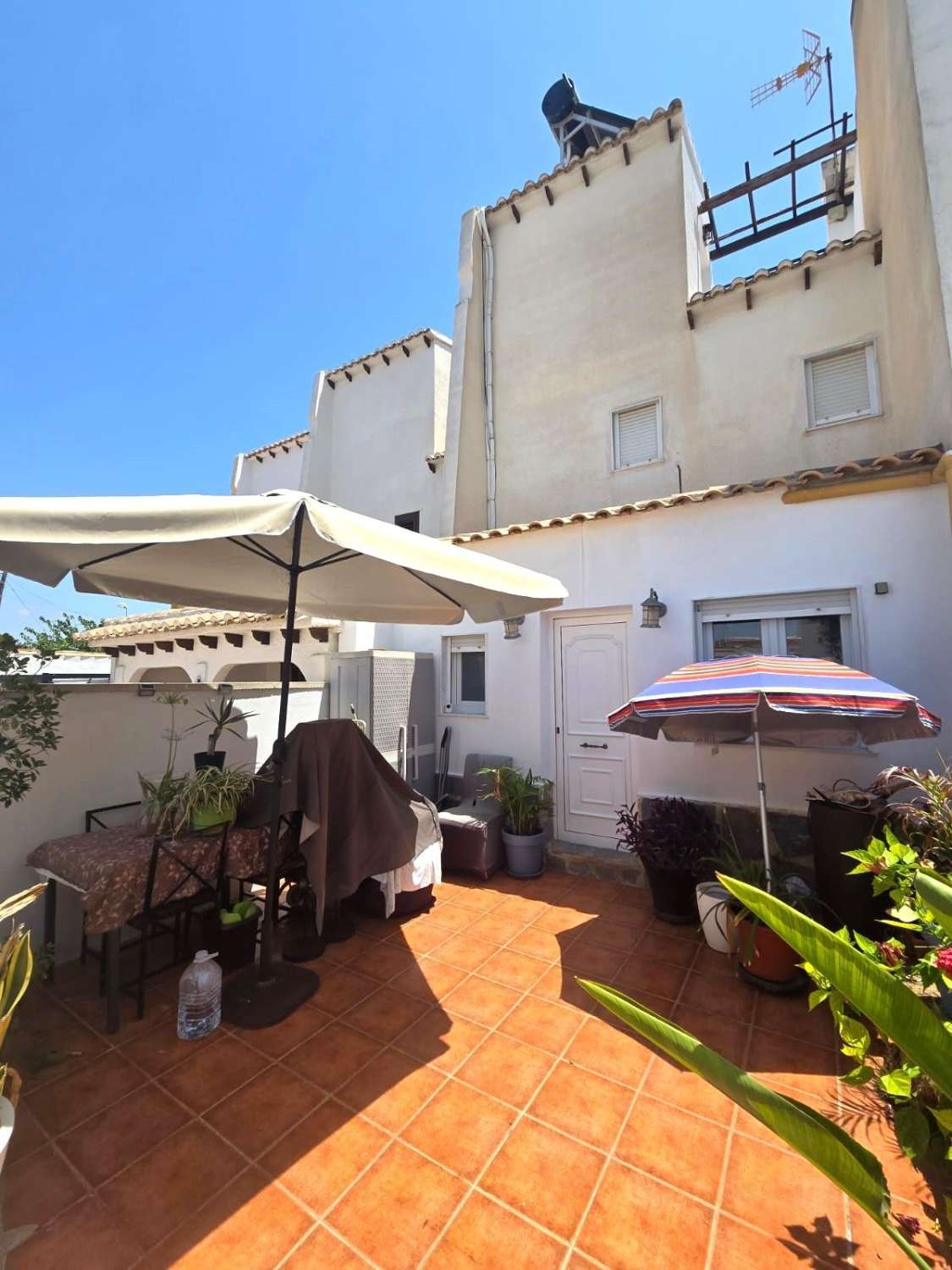 ESPECTACULAR DÚPLEX DE 3 PLANTAS CON 2 TERRAZAS, SOLÁRIUM Y PISCINA EN LOS BALCONES