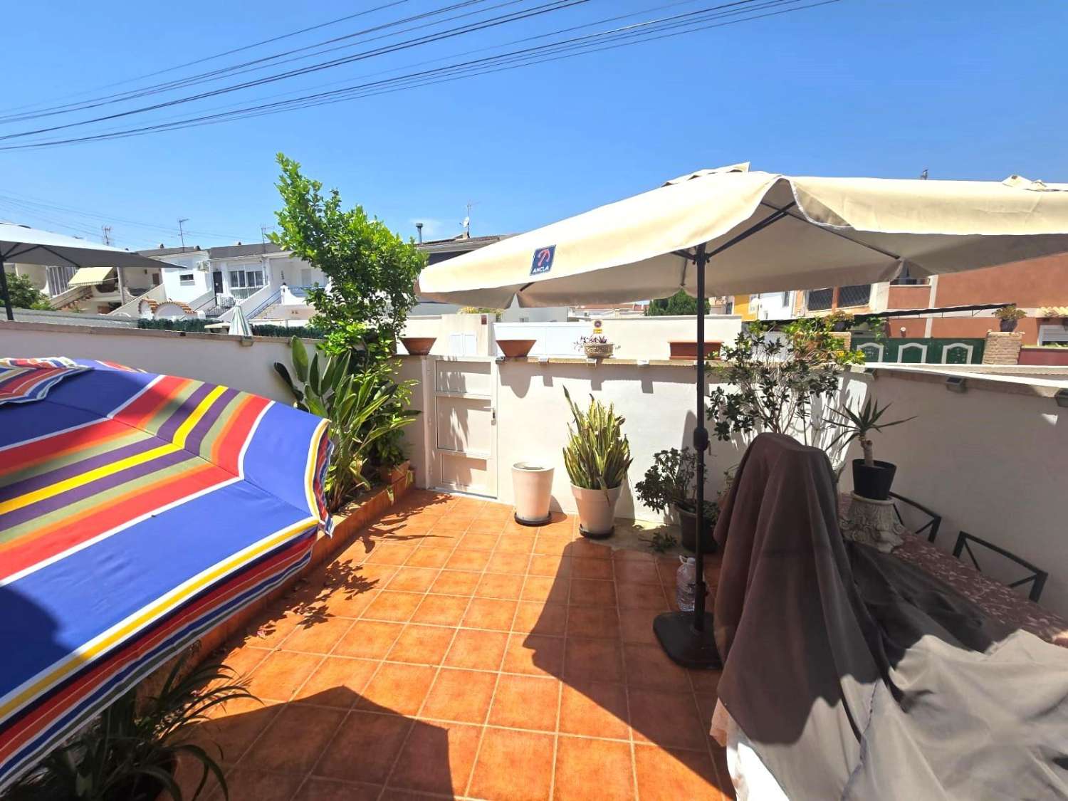 ESPECTACULAR DÚPLEX DE 3 PLANTAS CON 2 TERRAZAS, SOLÁRIUM Y PISCINA EN LOS BALCONES
