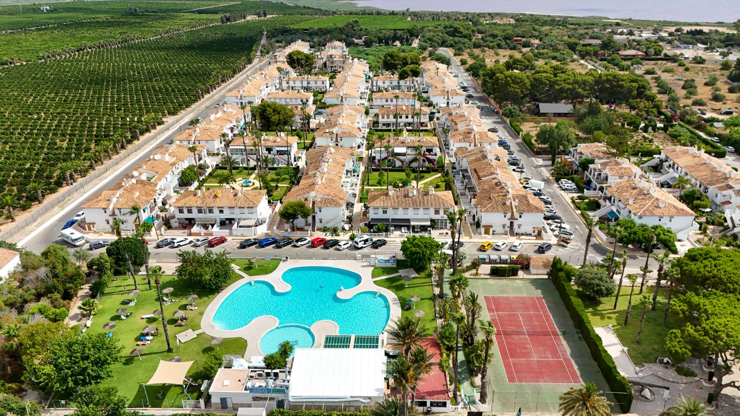 APARTAMENTO LISTO PARA ENTRAR A VIVIR EN LAGO JARDÍN CON PISCINA, TERRAZA Y EXCELENTE UBICACIÓN