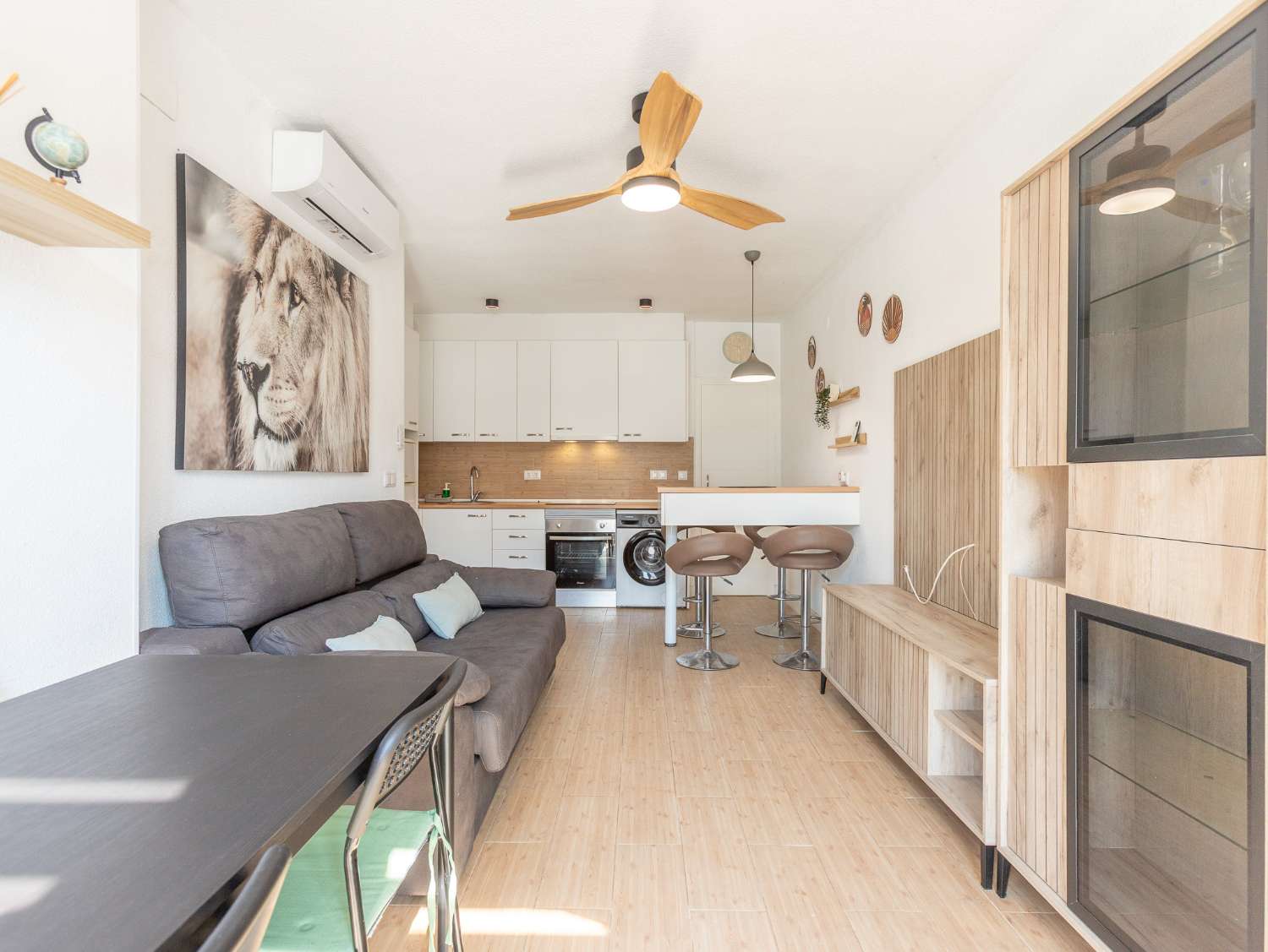APARTAMENTO LISTO PARA ENTRAR A VIVIR EN LAGO JARDÍN CON PISCINA, TERRAZA Y EXCELENTE UBICACIÓN