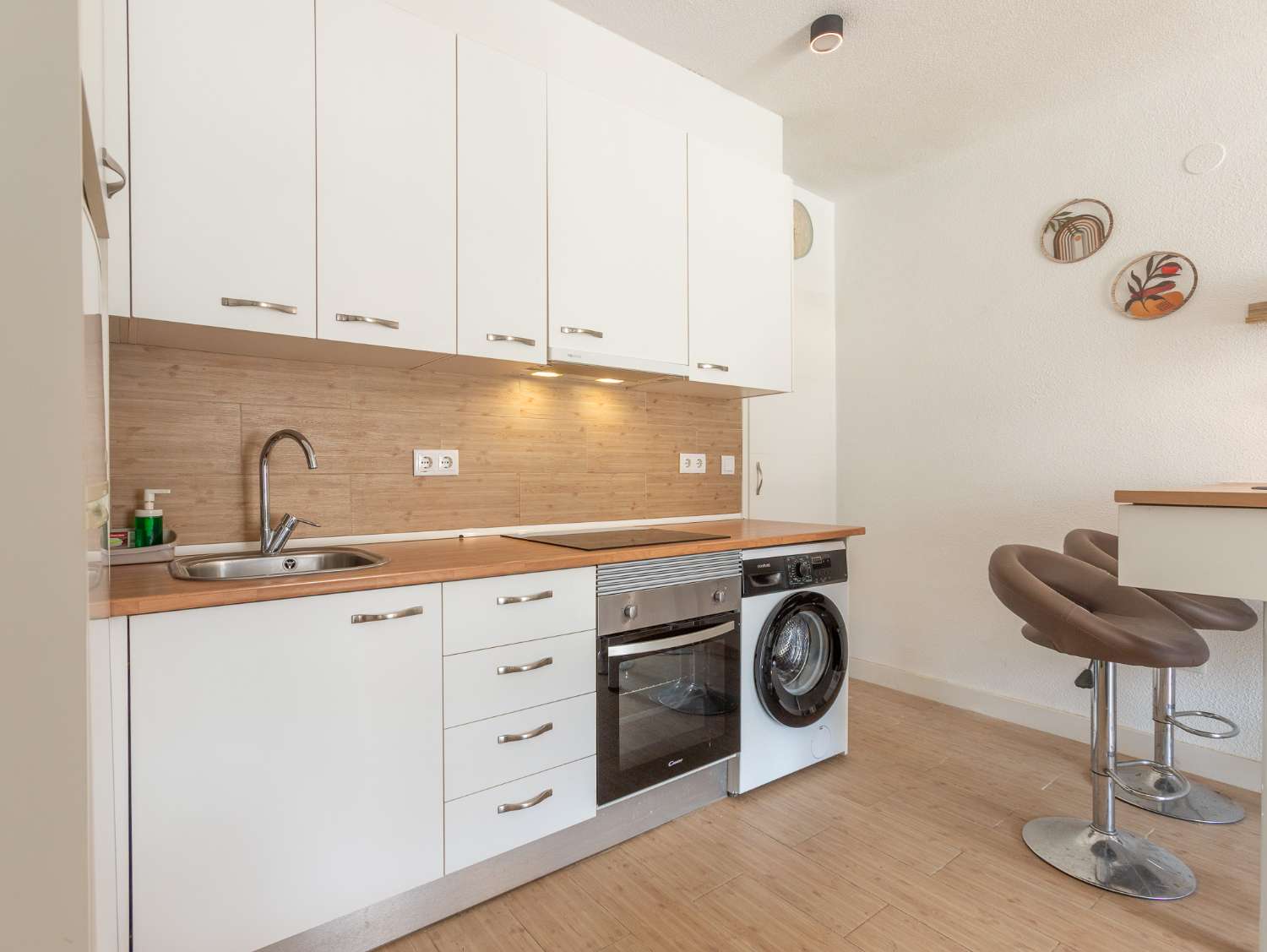 APARTAMENTO LISTO PARA ENTRAR A VIVIR EN LAGO JARDÍN CON PISCINA, TERRAZA Y EXCELENTE UBICACIÓN