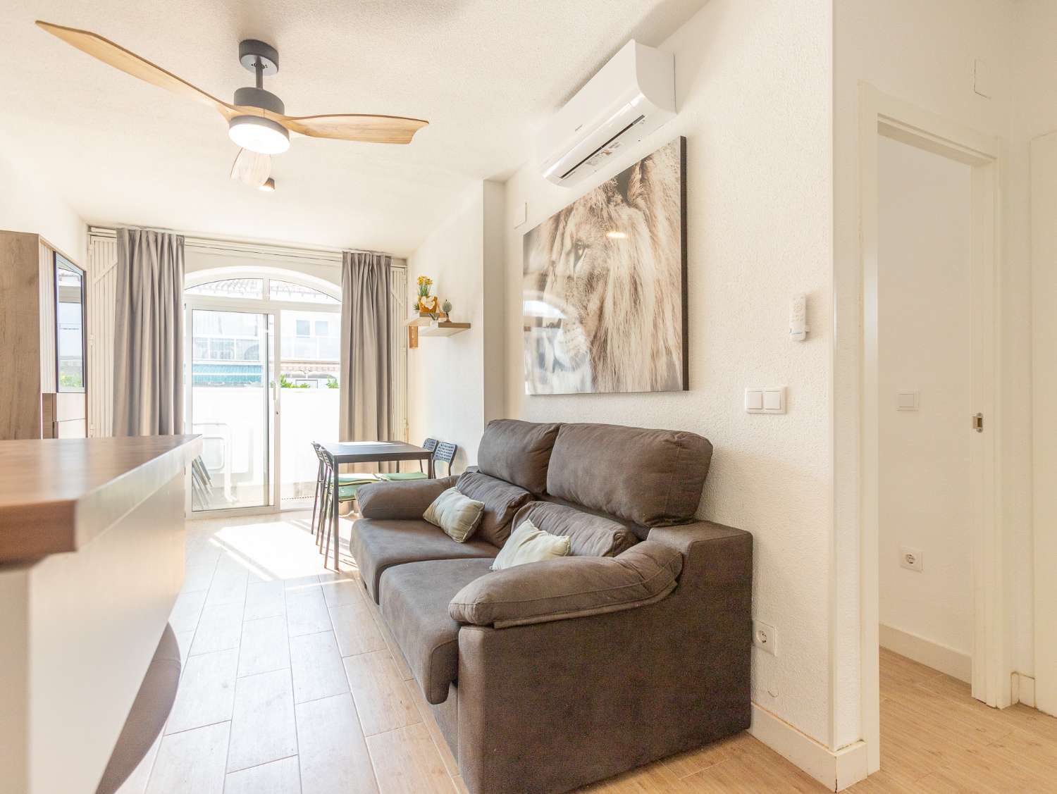 APARTAMENTO LISTO PARA ENTRAR A VIVIR EN LAGO JARDÍN CON PISCINA, TERRAZA Y EXCELENTE UBICACIÓN