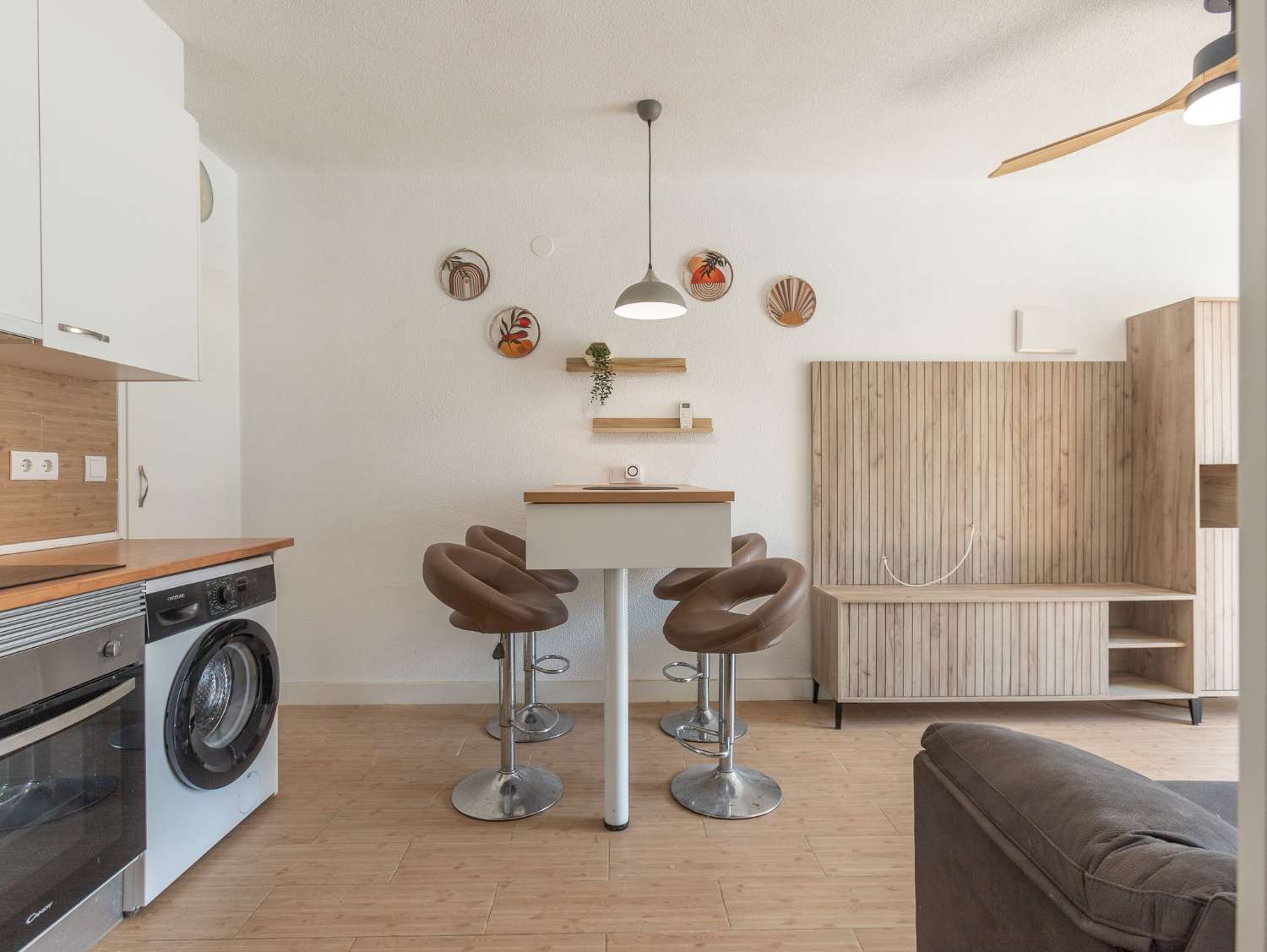 APARTAMENTO LISTO PARA ENTRAR A VIVIR EN LAGO JARDÍN CON PISCINA, TERRAZA Y EXCELENTE UBICACIÓN