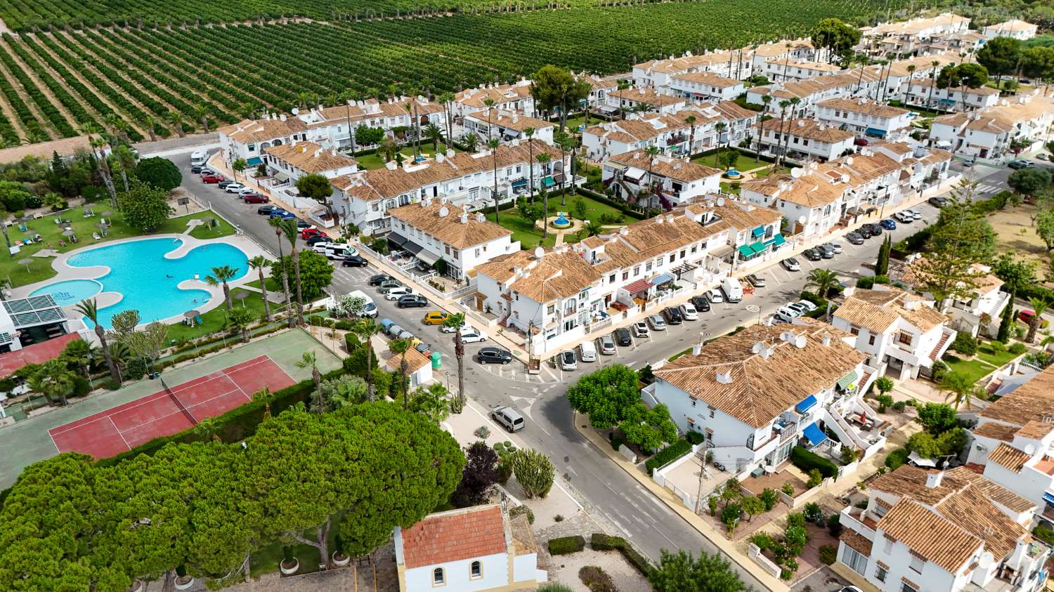 APARTAMENTO LISTO PARA ENTRAR A VIVIR EN LAGO JARDÍN CON PISCINA, TERRAZA Y EXCELENTE UBICACIÓN