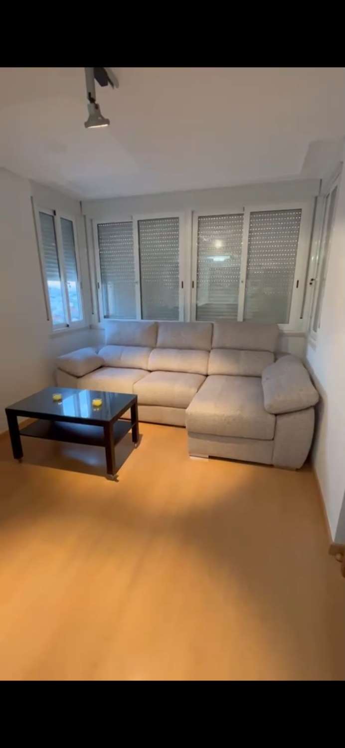 ÁTICO CON SOLÁRIUM PRIVADO, PISCINA COMUNITARIA, GARAJE Y TRASTERO A 1 KM DEL MAR EN NUEVA TORREVIEJA