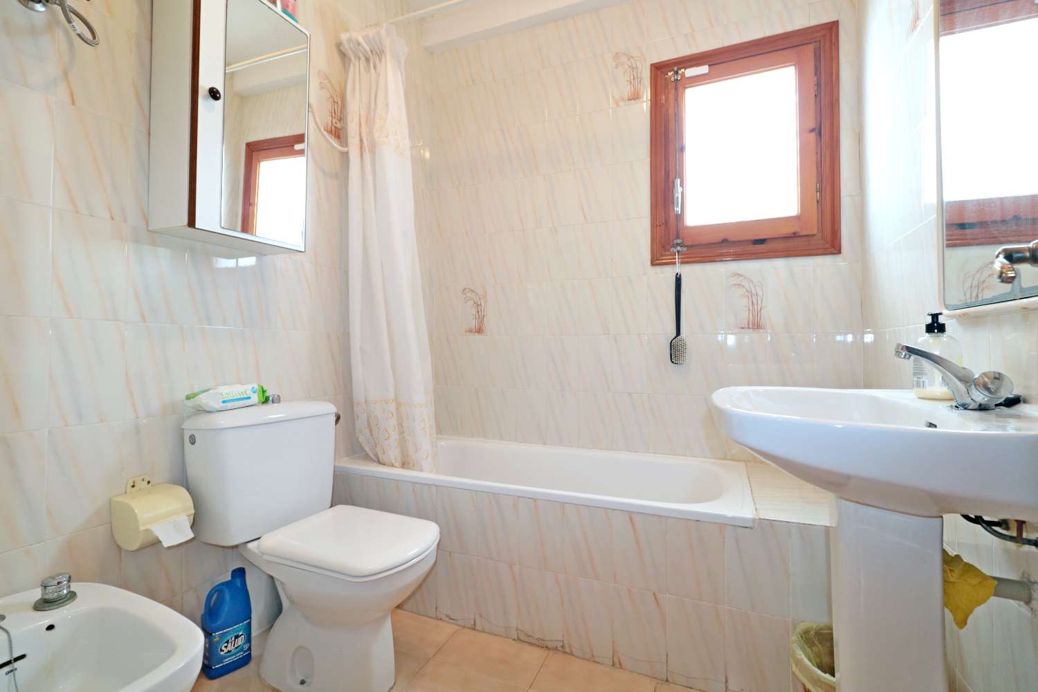 BUNGALOW DE 3 DORMITORIOS CON AMPLIA TERRAZA A 50 METROS DEL MAR EN EL ACEQUIÓN – LOS NÁUFRAGOS