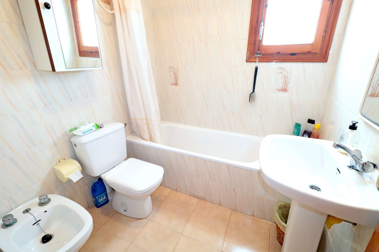 BUNGALOW DE 3 DORMITORIOS CON AMPLIA TERRAZA A 50 METROS DEL MAR EN EL ACEQUIÓN – LOS NÁUFRAGOS
