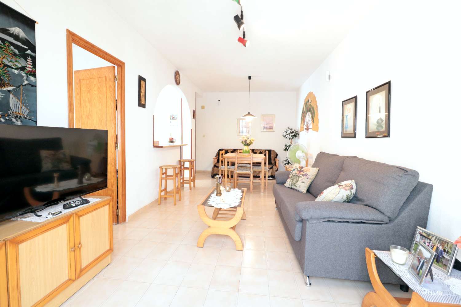 BUNGALOW DE 3 DORMITORIOS CON AMPLIA TERRAZA A 50 METROS DEL MAR EN EL ACEQUIÓN – LOS NÁUFRAGOS