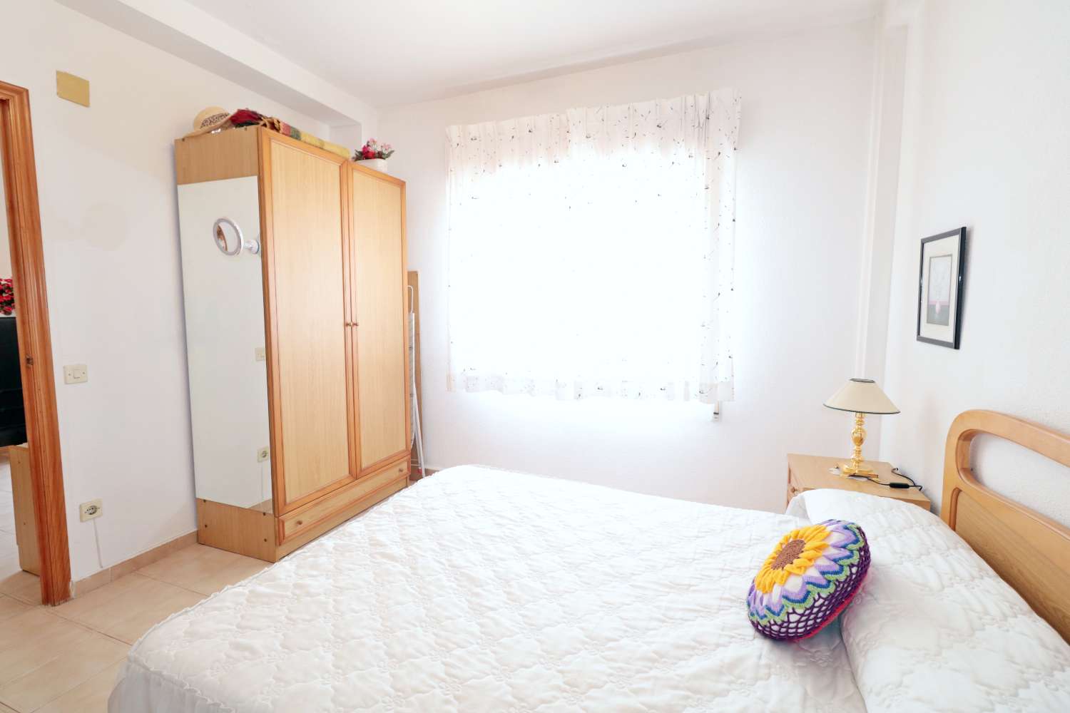 BUNGALOW DE 3 DORMITORIOS CON AMPLIA TERRAZA A 50 METROS DEL MAR EN EL ACEQUIÓN – LOS NÁUFRAGOS