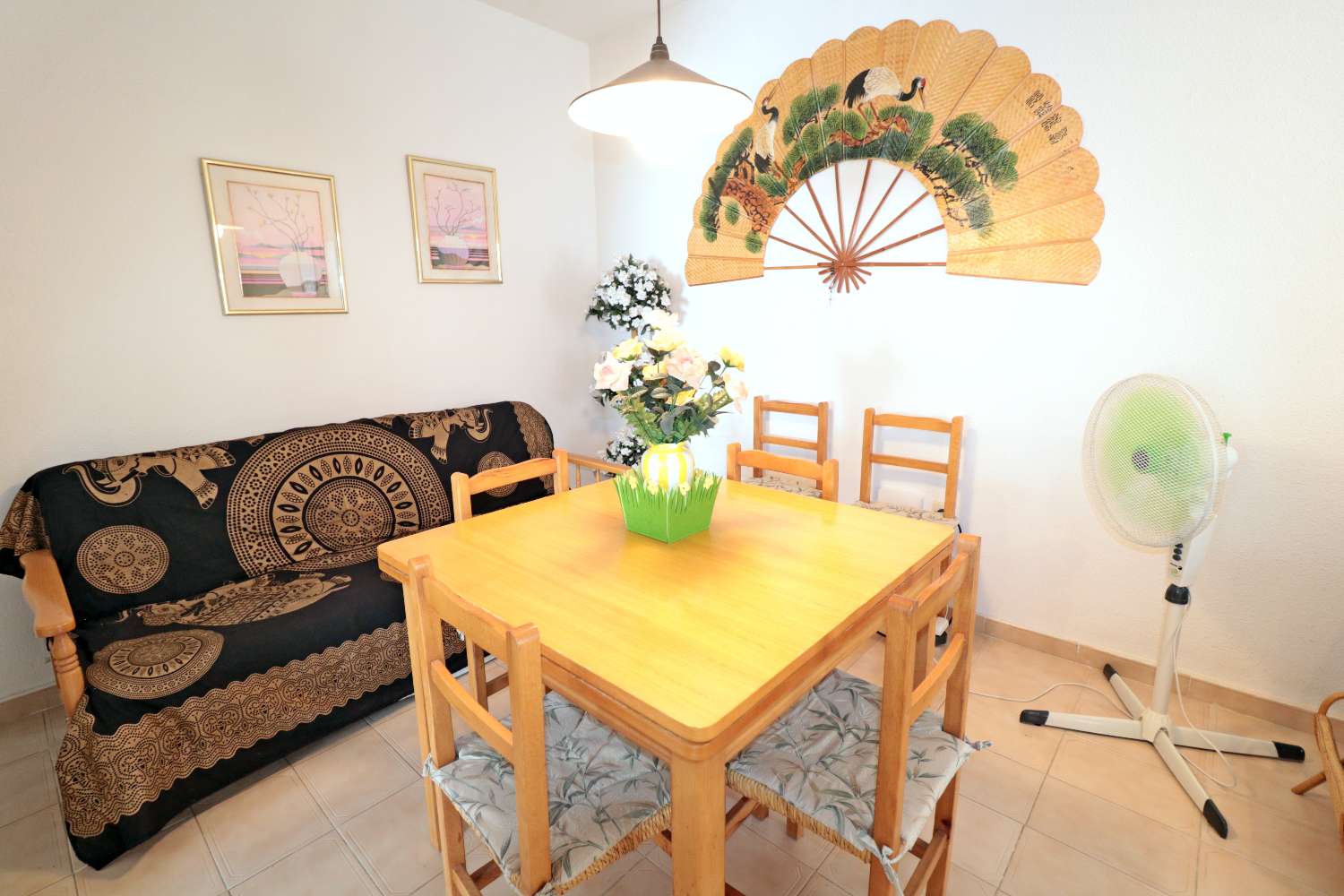 BUNGALOW DE 3 DORMITORIOS CON AMPLIA TERRAZA A 50 METROS DEL MAR EN EL ACEQUIÓN – LOS NÁUFRAGOS