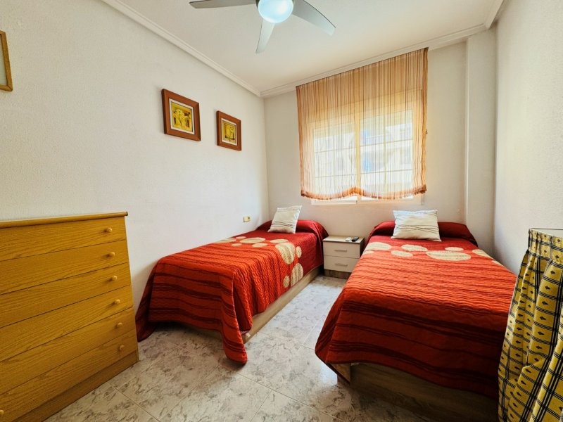 APARTAMENTO IMPECABLE A 200 METROS DE LA PLAYA EN LA MATA CON AMPLIO TRASTERO