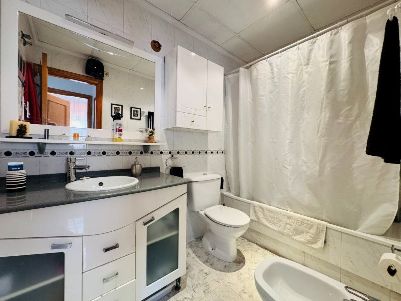 APARTAMENTO IMPECABLE A 200 METROS DE LA PLAYA EN LA MATA CON AMPLIO TRASTERO