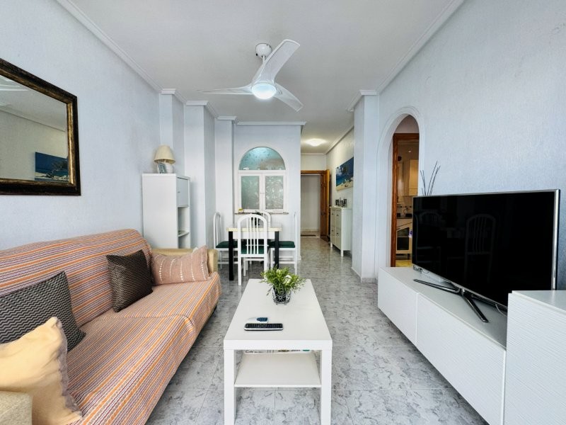 APARTAMENTO IMPECABLE A 200 METROS DE LA PLAYA EN LA MATA CON AMPLIO TRASTERO
