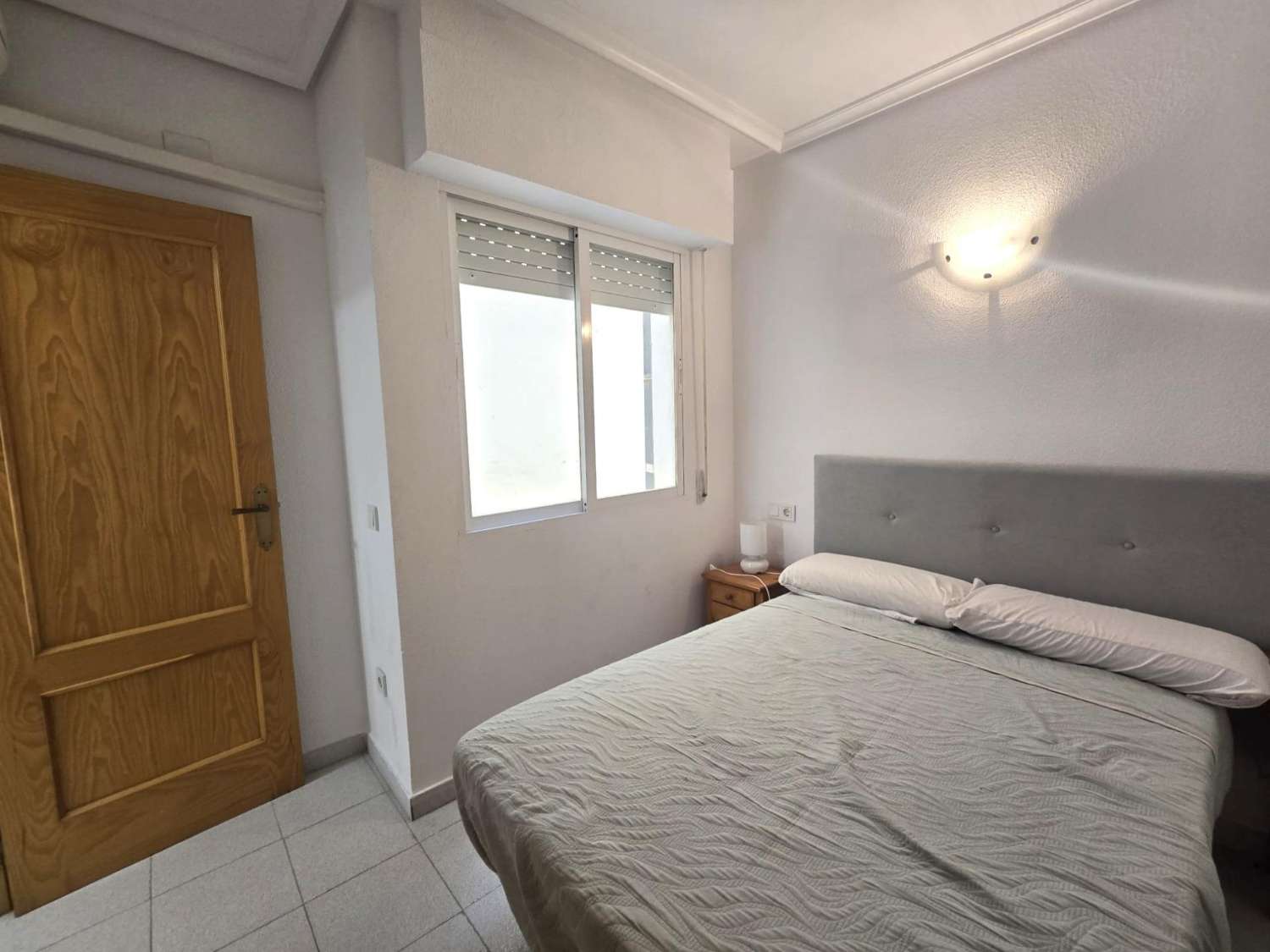 MODERN APPARTEMENT 5 MINUTEN VAN ZEE MET TERRAS EN ZIJKANT