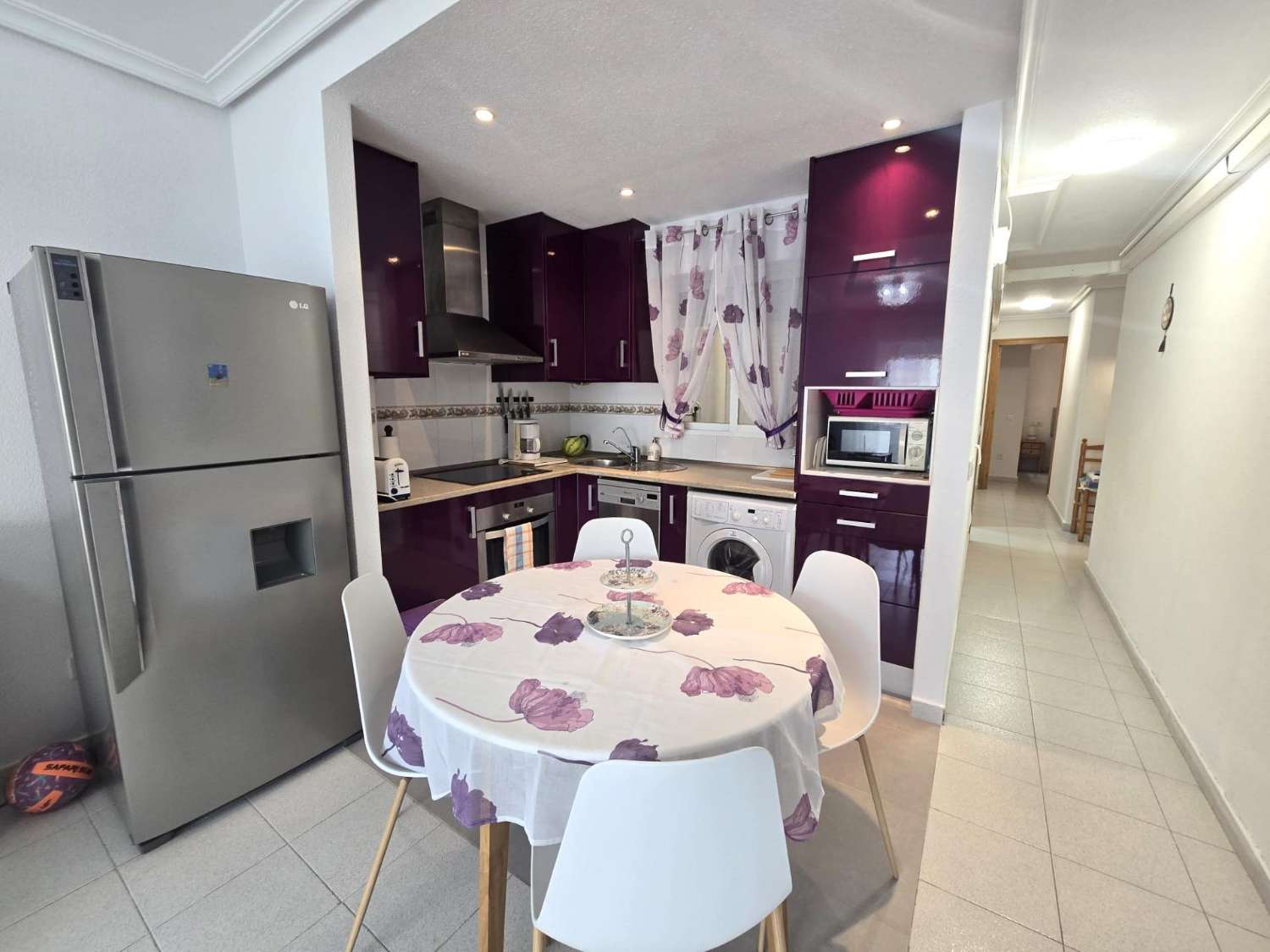 MODERN APPARTEMENT 5 MINUTEN VAN ZEE MET TERRAS EN ZIJKANT