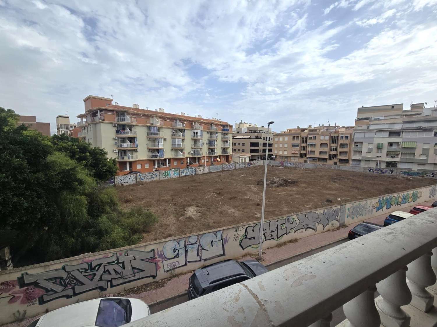 MODERN APPARTEMENT 5 MINUTEN VAN ZEE MET TERRAS EN ZIJKANT