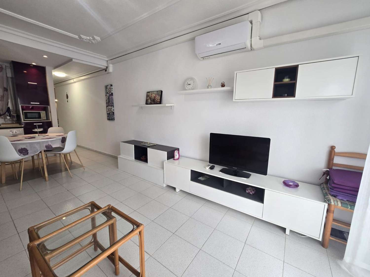 MODERN APPARTEMENT 5 MINUTEN VAN ZEE MET TERRAS EN ZIJKANT