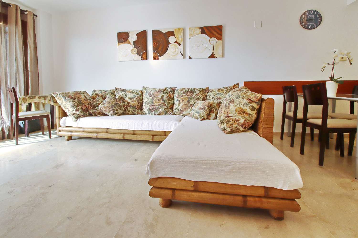 APARTAMENTO DE LUJO DE 2 DORMITORIOS CON ORIENTACIÓN SUR, TERRAZA Y GARAJE EN LA ENTRADA, PUNTA PRIMA