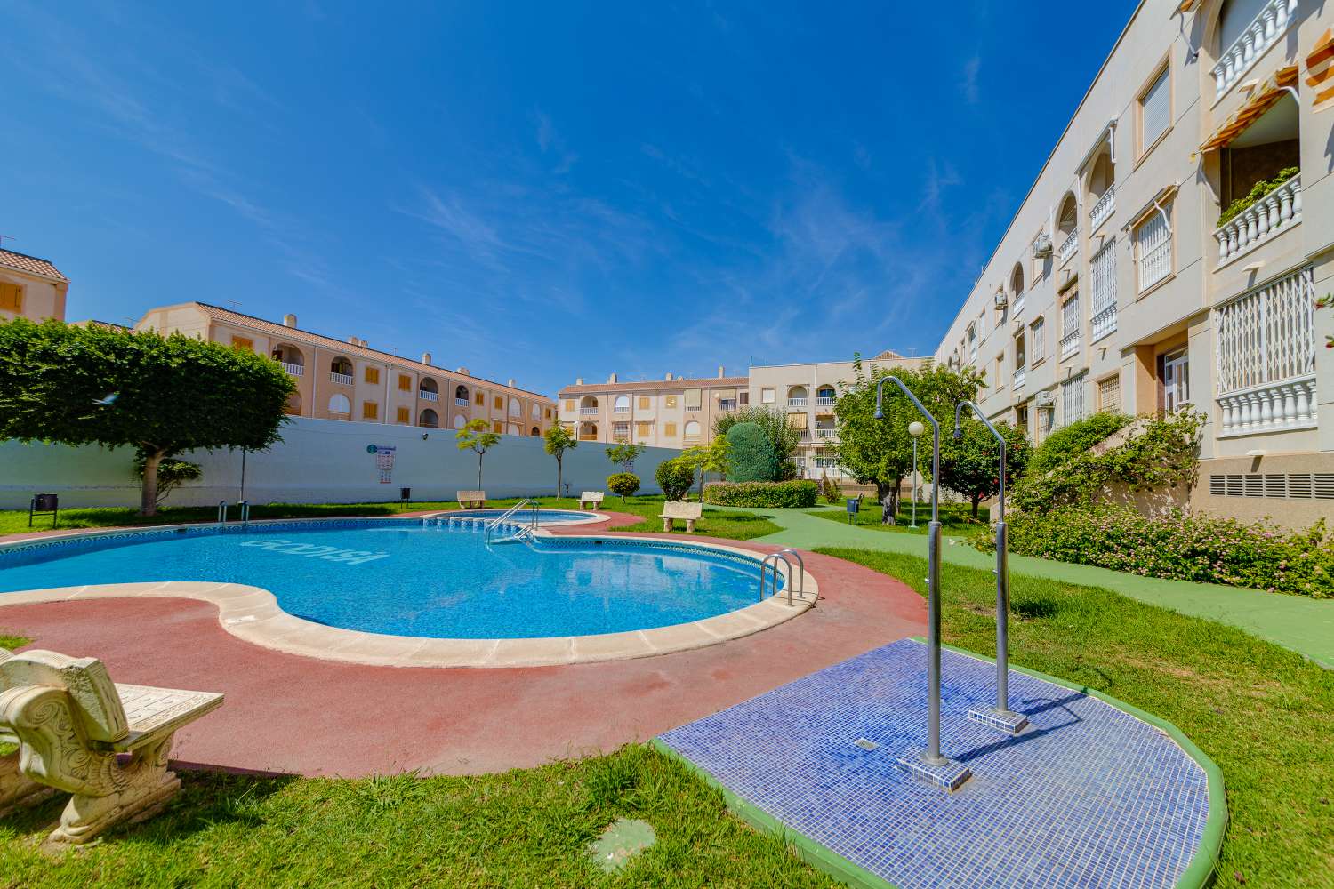 ÁTICO A 250 M DEL MAR CON TERRAZA, GARAJE Y PISCINA EN ACEQUIÓN