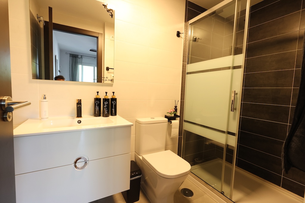 APARTAMENTO CON VISTAS PANORÁMICAS Y GRAN TERRAZA ACRISTALADA EN VILLAMARTÍN GOLF