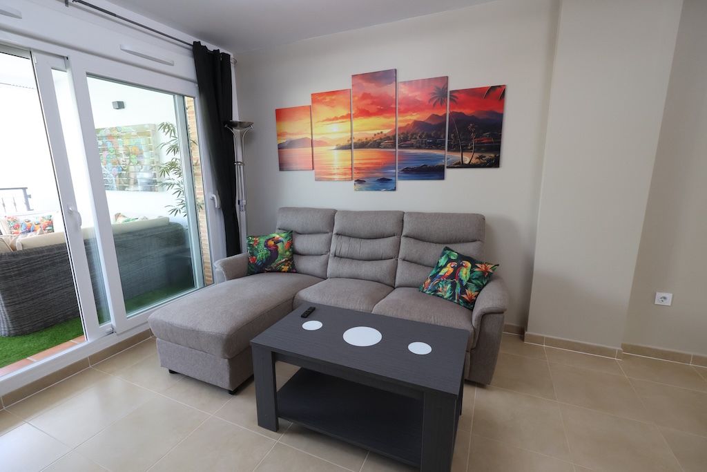 APARTAMENTO CON VISTAS PANORÁMICAS Y GRAN TERRAZA ACRISTALADA EN VILLAMARTÍN GOLF