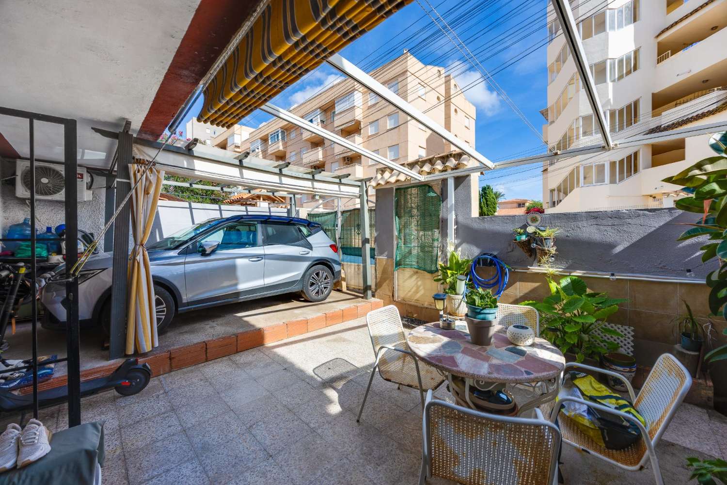 ADOSADO EN PLANTA BAJA CON JARDÍN PRIVADO EN NUEVA TORREVIEJA