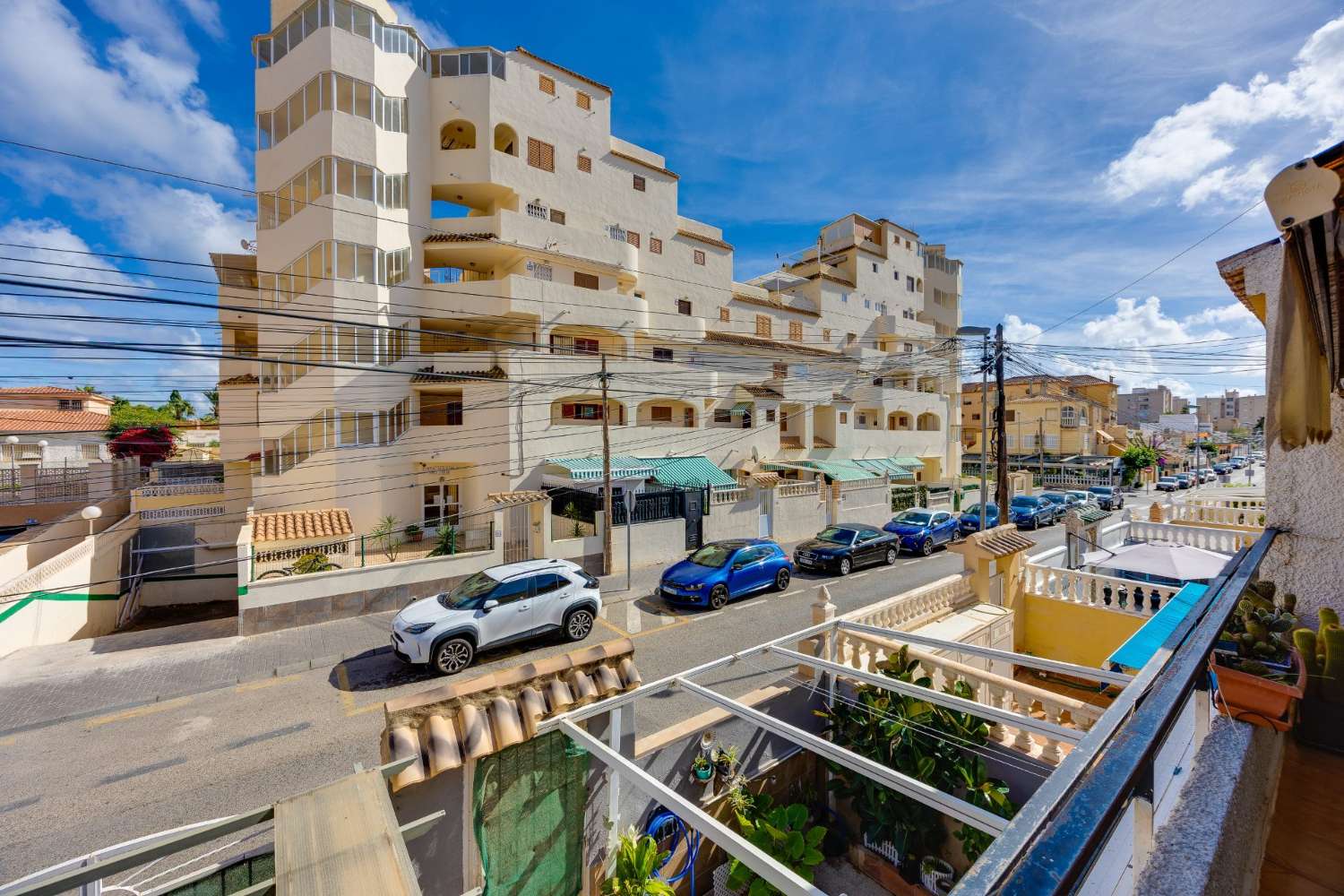 ADOSADO EN PLANTA BAJA CON JARDÍN PRIVADO EN NUEVA TORREVIEJA