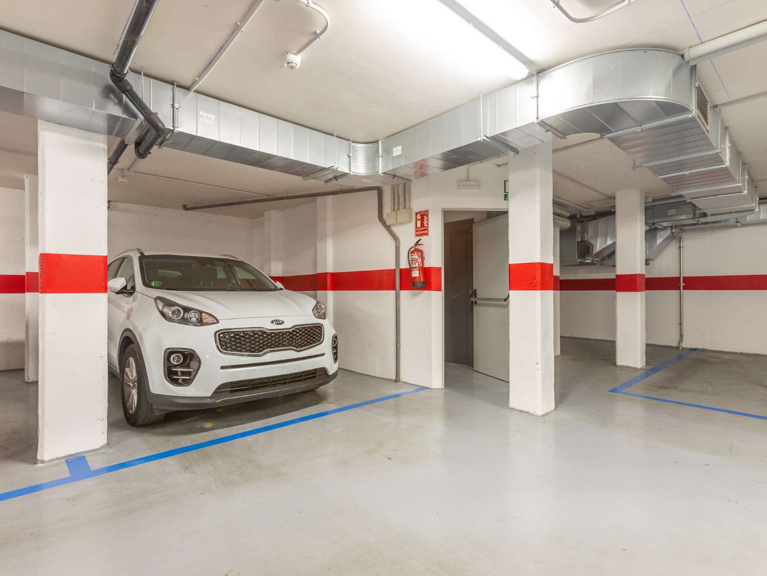 NYBYGGET PENTHOUSE MED PRIVAT SOLARIUM, SAUNA OG GARAGE I CENTRUM AF TORREVIEJA