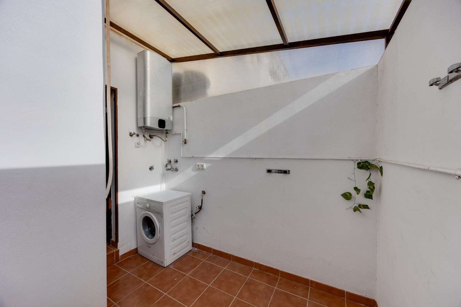 ADOSADO DE 85 M² EN LO PAGÁN, CERCA DEL CENTRO Y DE LAS PLAYAS DEL MAR MENOR